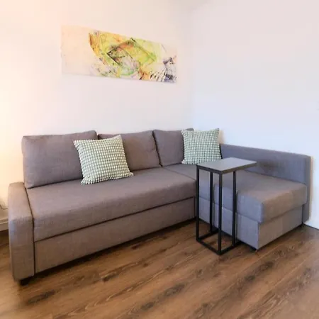 Apartment Charmantes In Messe-naehe Mit Parkplatz Hannover